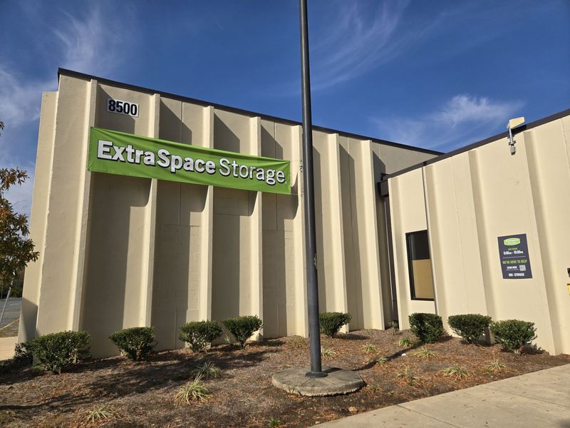 Images Extra Space Storage