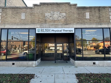 Images RUSH Physical Therapy - Oak Park - Madison Street