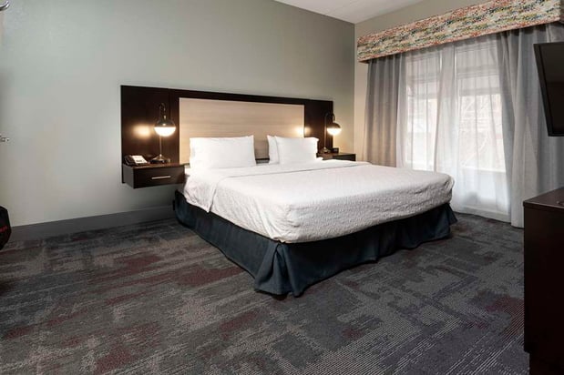 Images Hampton Inn & Suites Raleigh Downtown
