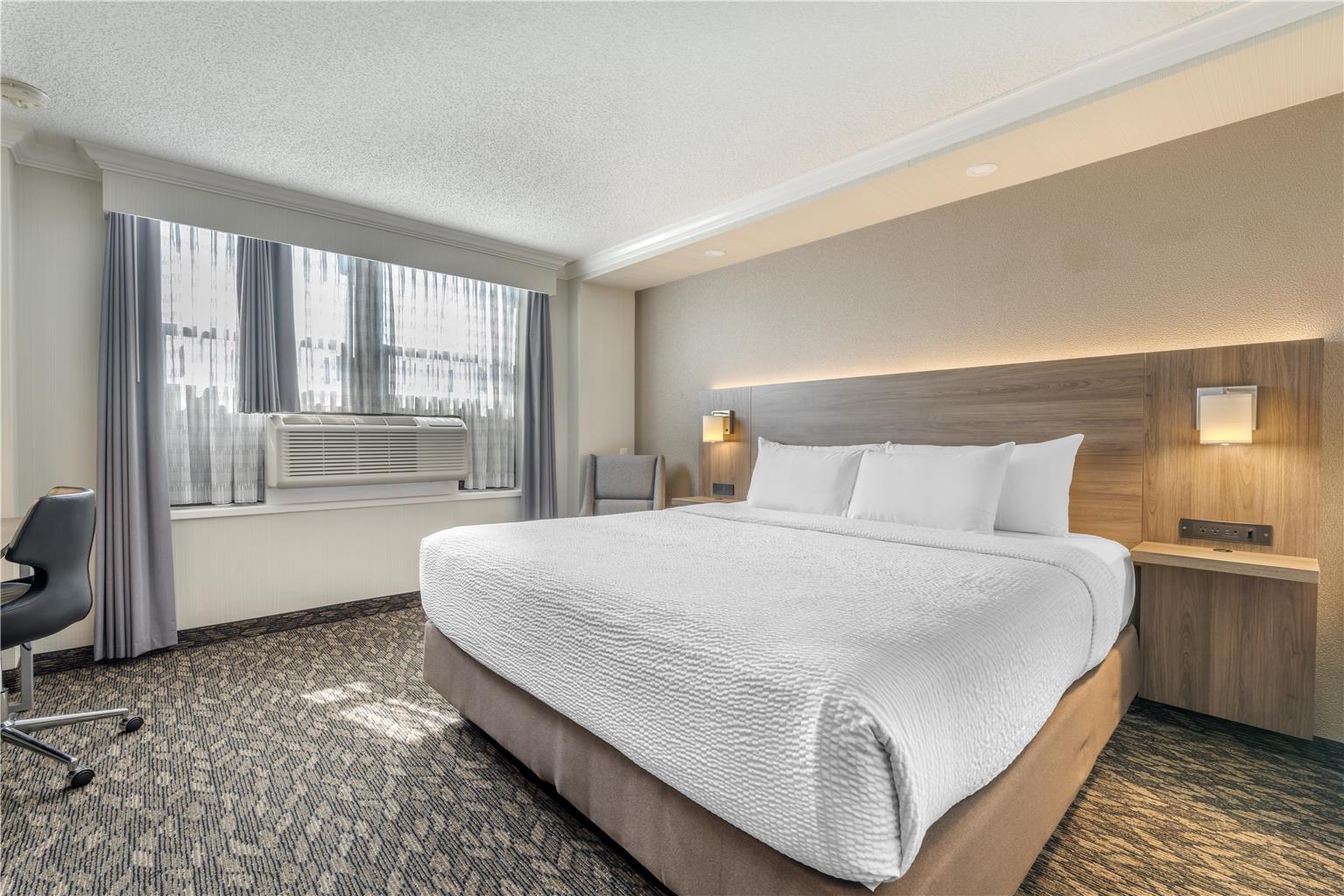 Images Best Western Plus Carlton Plaza Hotel