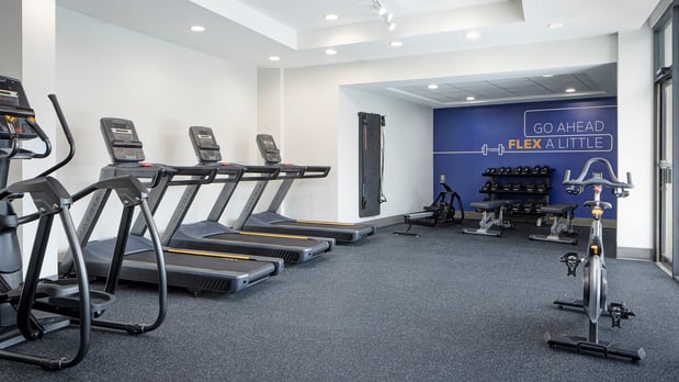 Images Holiday Inn Express Dallas Medical - Market Ctr by IHG