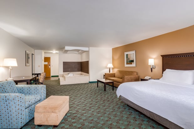 Images Holiday Inn Express & Suites Canton by IHG