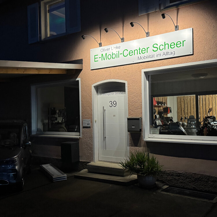 Oliver Lipke E-Mobil-Center Scheer, Mengener Straße 39 in Scheer