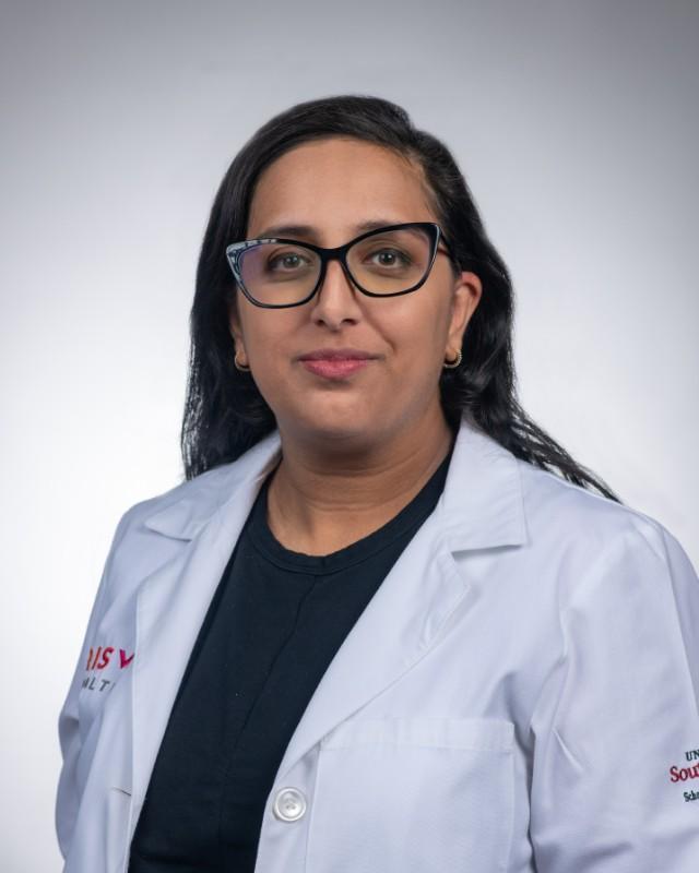 Aqsaa Chaudhry-Lirjoni, MD