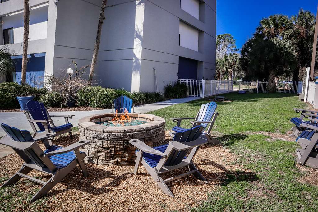 Guest Activity Area 