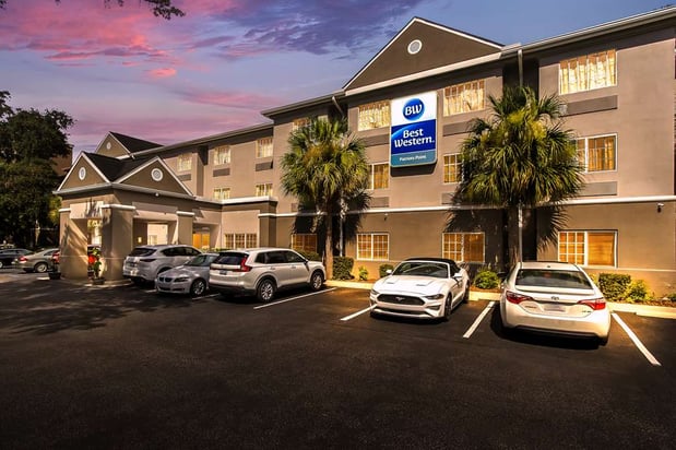Images Best Western Patriots Point