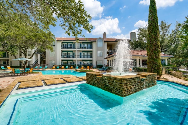Images Estates at Las Colinas
