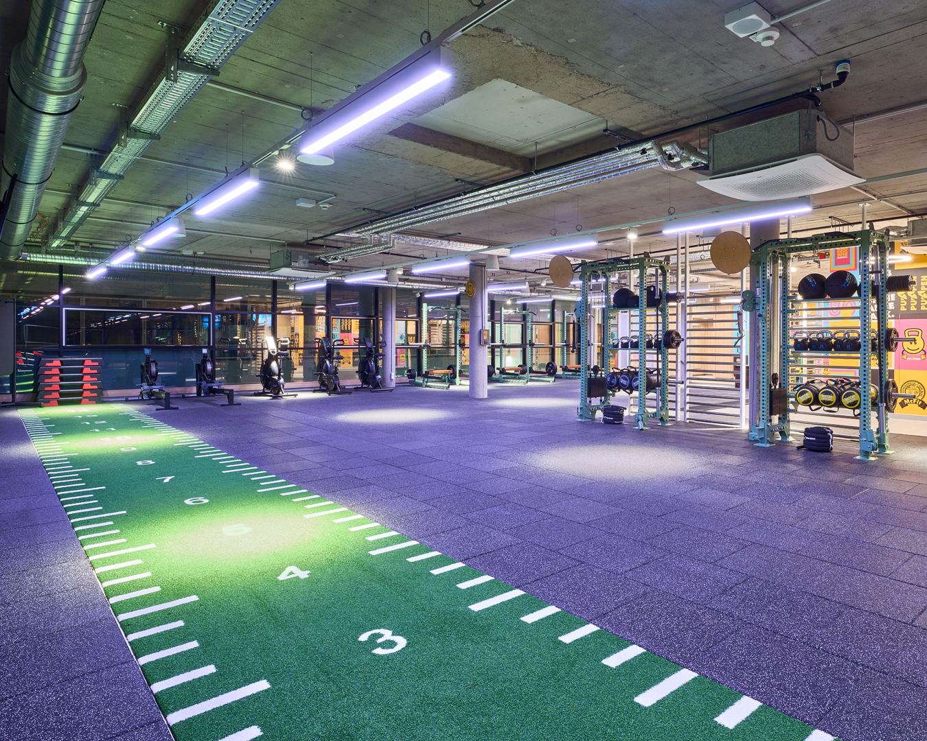 McFIT Fitnessstudio Frankfurt Zeil, Zeil 69 in Frankfurt am Main