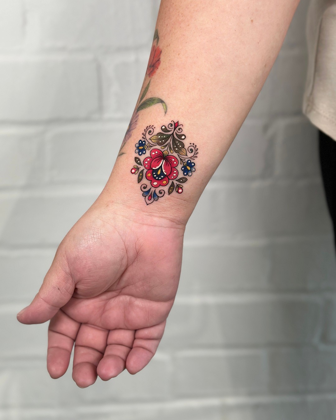 OMEN Tattoo & Piercing - Berlin Mitte, Dircksenstraße 88 in Berlin