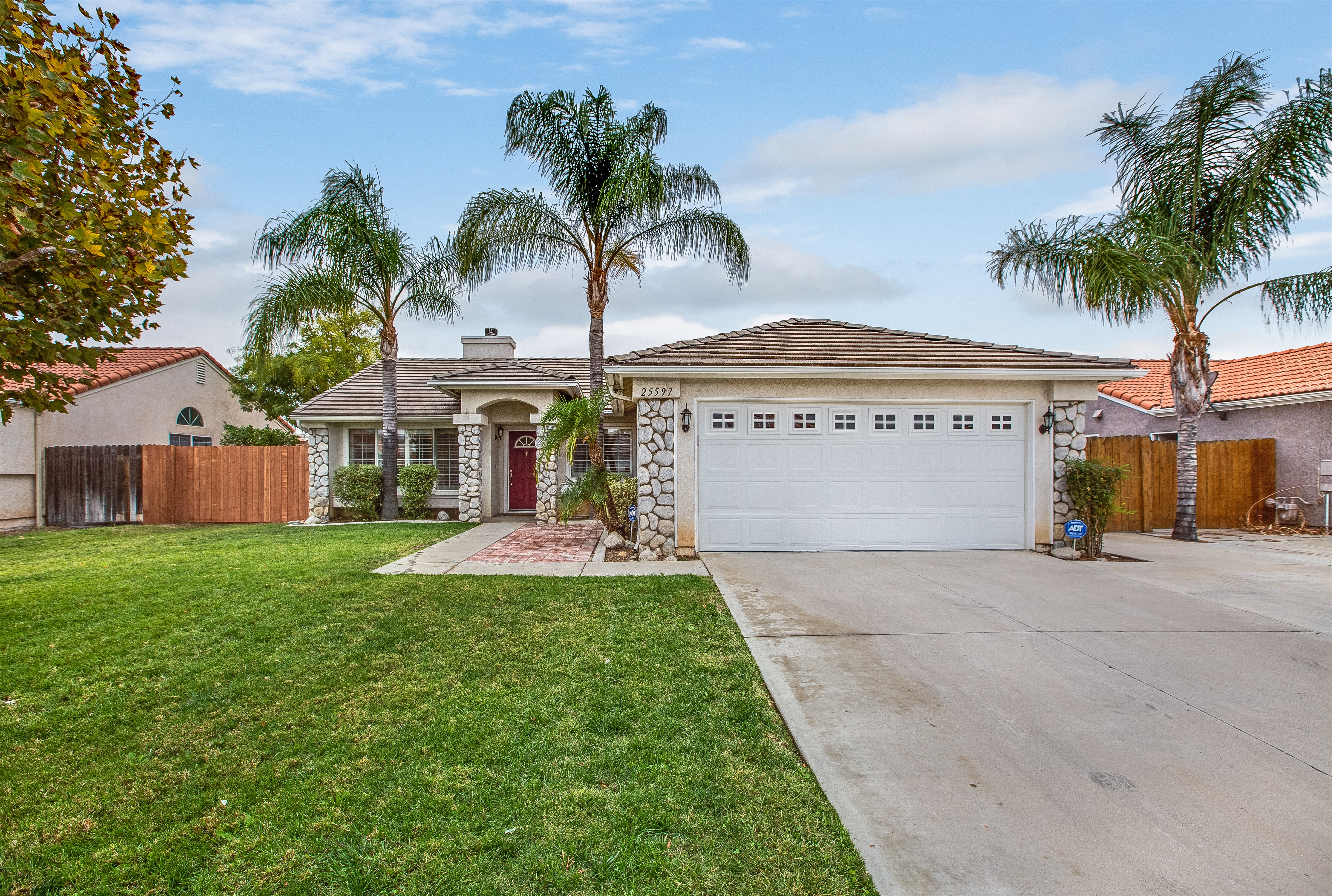Great single family home, low tax, no HOA.  Listed and Sold same day in Menifee, CA. If you are thinking of Buying, or Selling Call Denise Gentile 951-751-1311 for professional results!