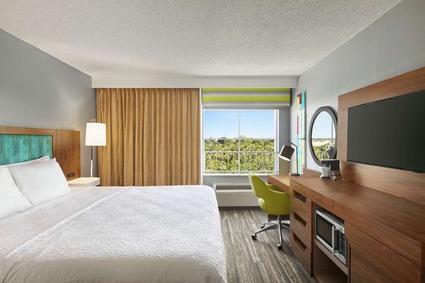 Images Hampton Inn & Suites Ft. Lauderdale Airport/South Cruise Port