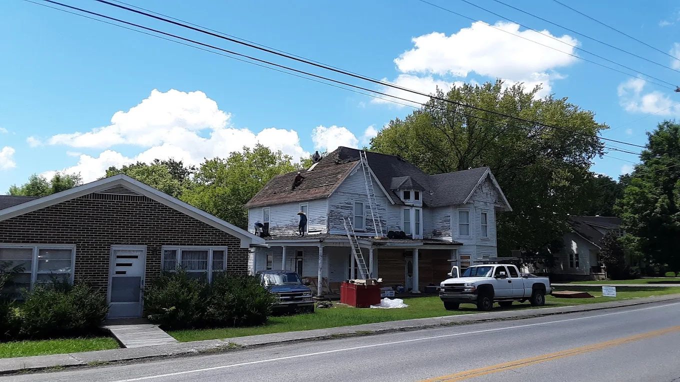 Summers Roofing & Repair Image