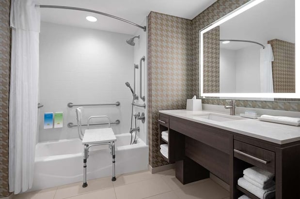 Images Home2 Suites Des Moines at Drake University