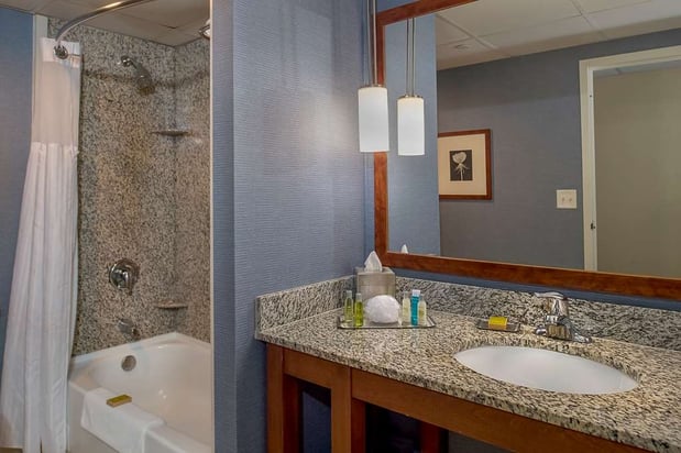 Images DoubleTree by Hilton Hotel St. Louis - Westport