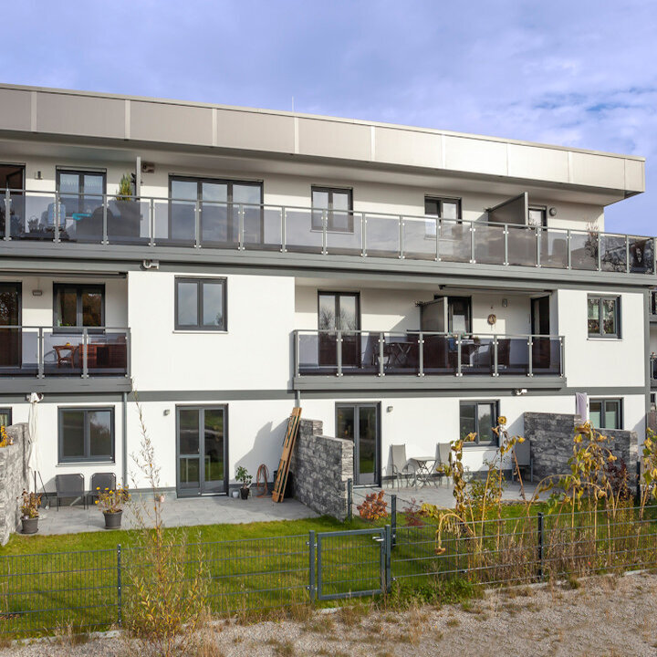 Altstetter Balkone, Krumbacher Straße 28 in Neuburg an der Kammel