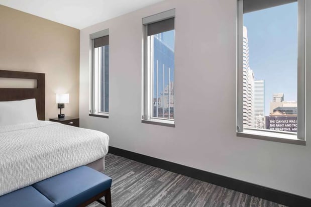Images Hampton Inn & Suites Denver Downtown-Convention Center