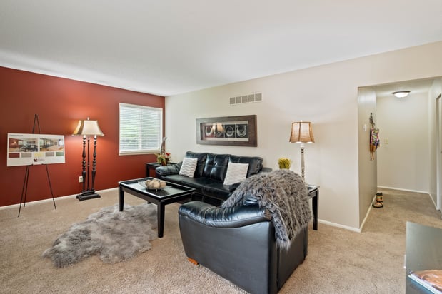 Images The Oaks at Prairie View