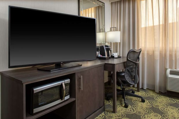 Images Hilton Garden Inn Reagan National Airport