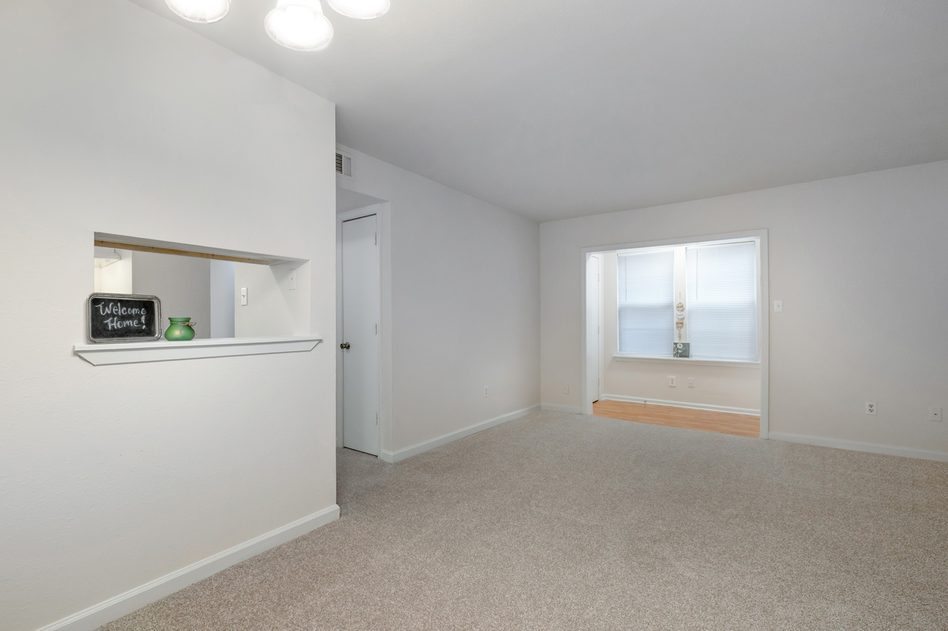 Spacious Living Area & Sunroom