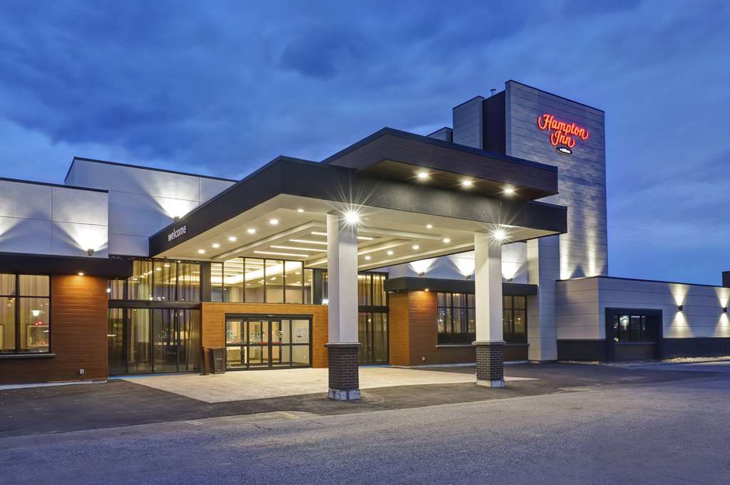 Hampton Inn by Hilton St. Catharines Niagara - St. Catharines, ON L2N 3Z8 - (905)934-5400 | ShowMeLocal.com