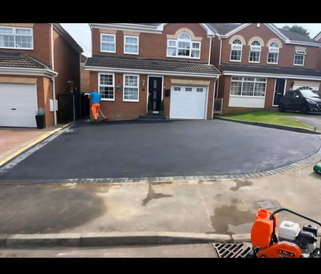 Images DH Landscaping & Building SVCS