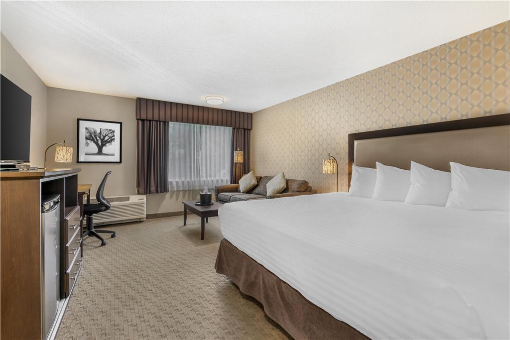 Images Best Western Plus Country Meadows Inn