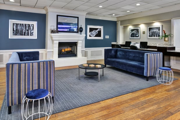 Images Holiday Inn Express Nashville Downtown - Broadway by IHG