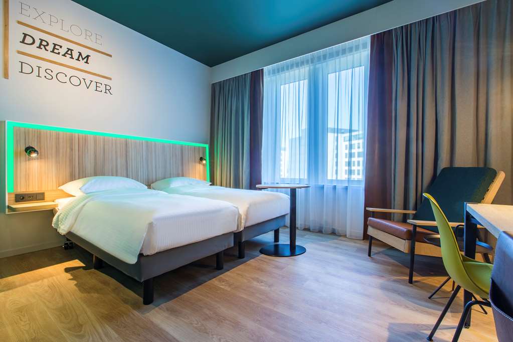 Images Park Inn by Radisson Brussels Airport