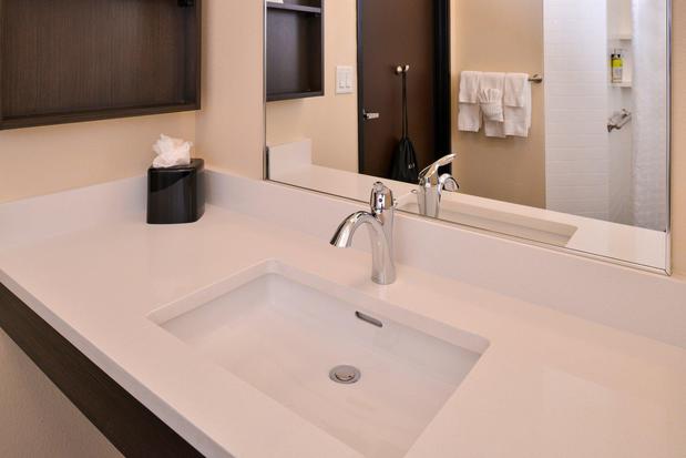 Images Candlewood Suites Austin Airport by IHG