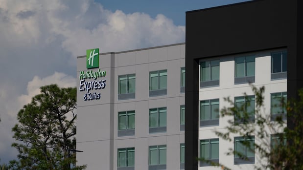 Images Holiday Inn Express & Suites Fort Walton Beach - Eglin Area by IHG