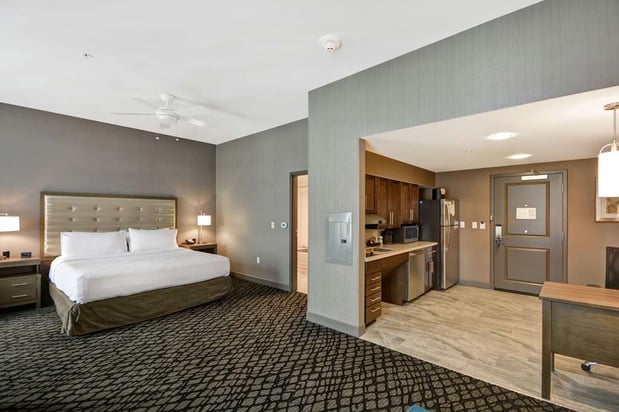 Images Homewood Suites by Hilton Warren Detroit