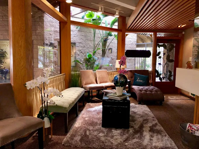 Boulevard Dental of Clearwater - Waiting Area 