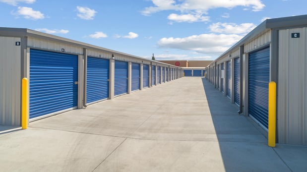 Images Storland - Visalia