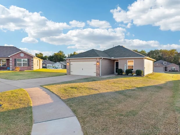 Images Heather Vest - Tulsa Real Estate Agent / Realtor