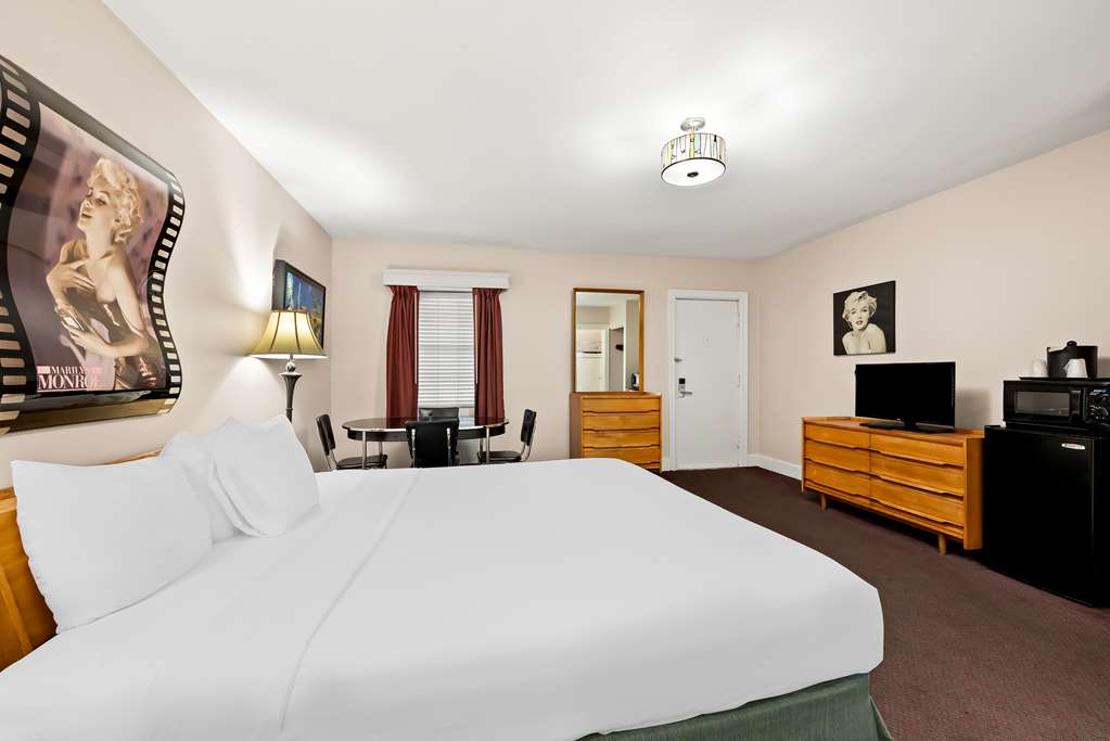Marilyn Suite