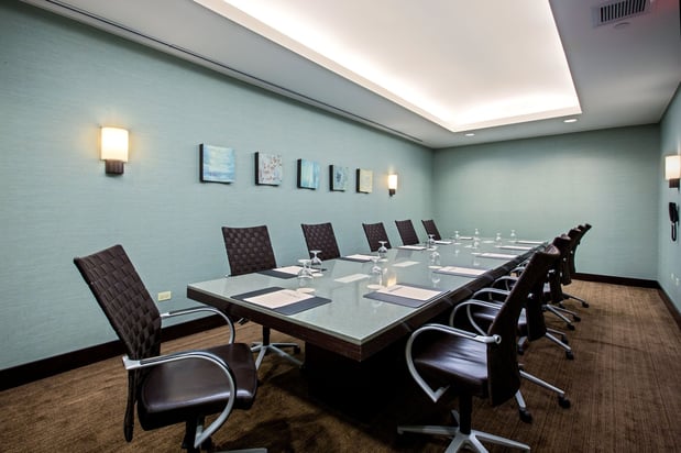 Images Crowne Plaza Lombard Downers Grove by IHG