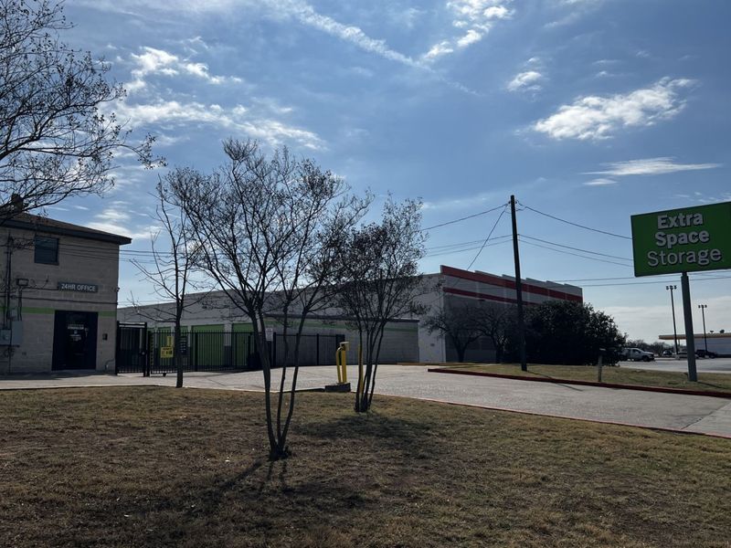 3205_Alternate Beauty Image