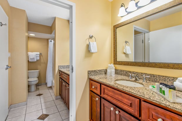 Images Holiday Inn & Suites Clearwater Beach by IHG