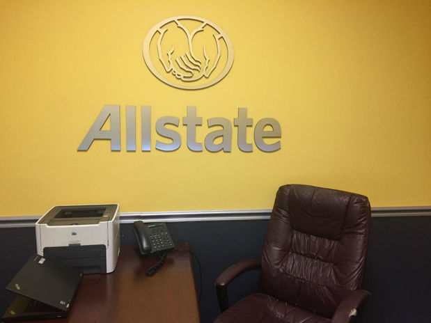 Images Michael Carroll: Allstate Insurance