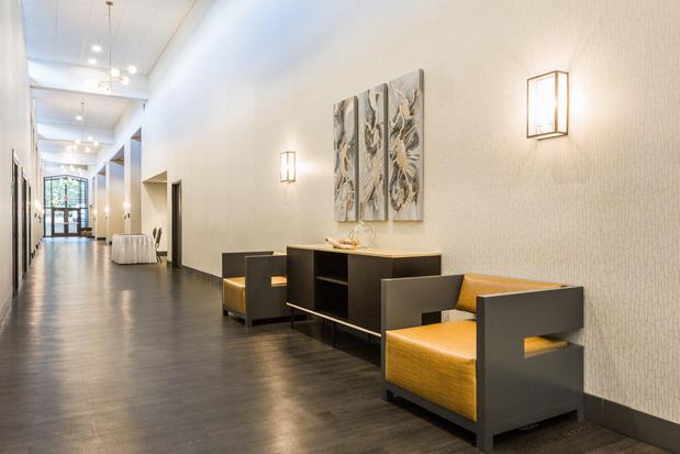 Images Holiday Inn Roanoke Airport-Conference Ctr by IHG