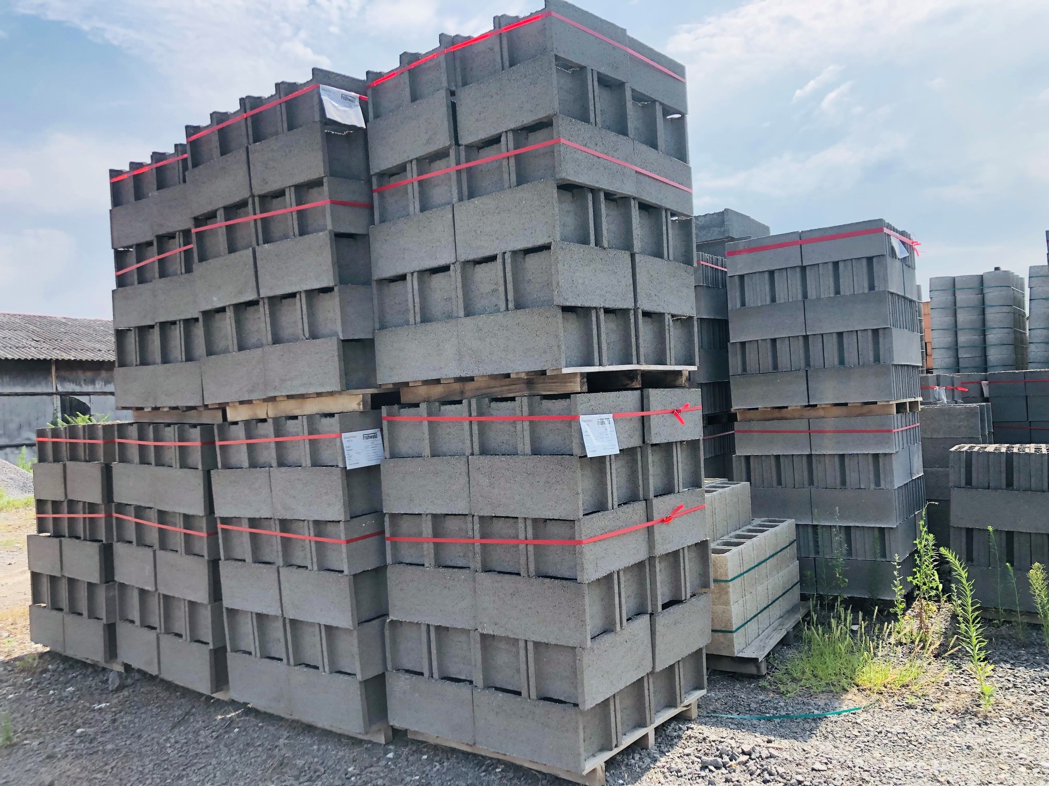 Images SZILÁGYI MIKLÓS - TÜZÉP TELEP