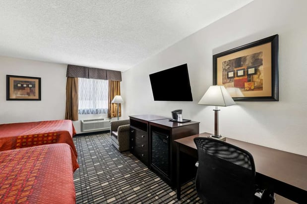 Images SureStay Plus by Best Western Lubbock Medical Center