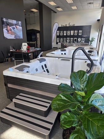 Images Southampton Hot Tub