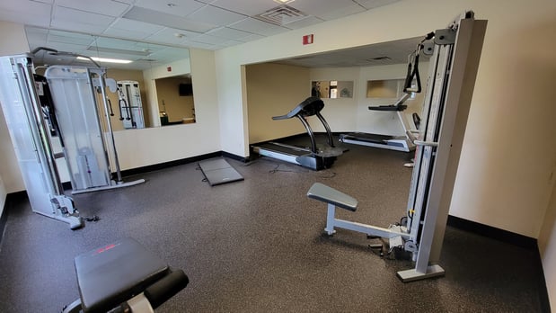 Images Holiday Inn Express Fayetteville - Fort Bragg by IHG