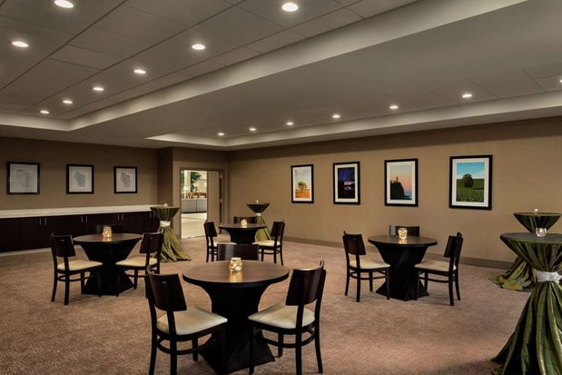 Images Embassy Suites by Hilton Milwaukee Brookfield