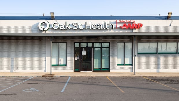 Images Oak Street Health Rickwood Field Primary Care Clinic