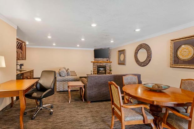 Images Best Western Plus Landmark Inn