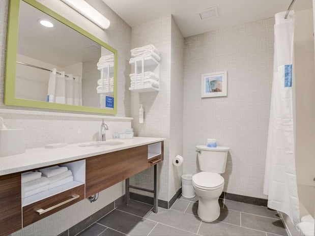 Images Hampton Inn and Suites Williamstown Ark Encounter