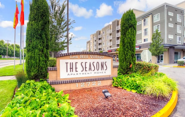 Images The Seasons at Lea Hill Village