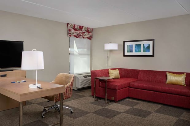 Images Hampton Inn & Suites Phoenix/Scottsdale on Shea Boulevard
